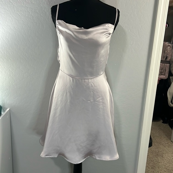 NWT Rewind Drape Neck Strappy Skater Dress Lilac Frost Size Medium - Picture 1 of 10